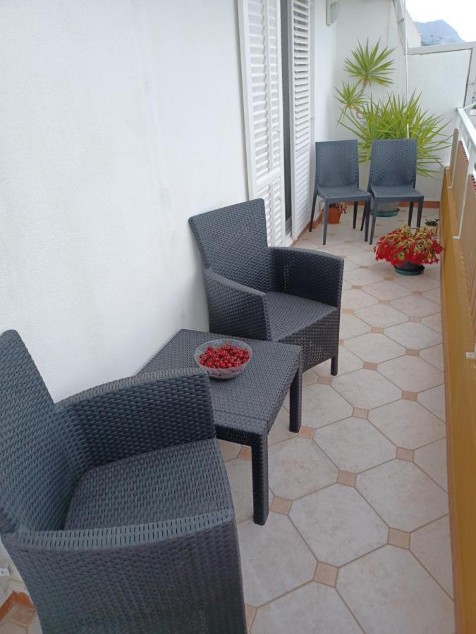 Apartman Sunce Apartment มาคาร์สกา ภายนอก รูปภาพ